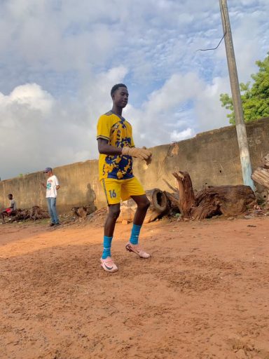 Nous mettons en relation des sportifs.
Comme ce gardien de but très talentueux.